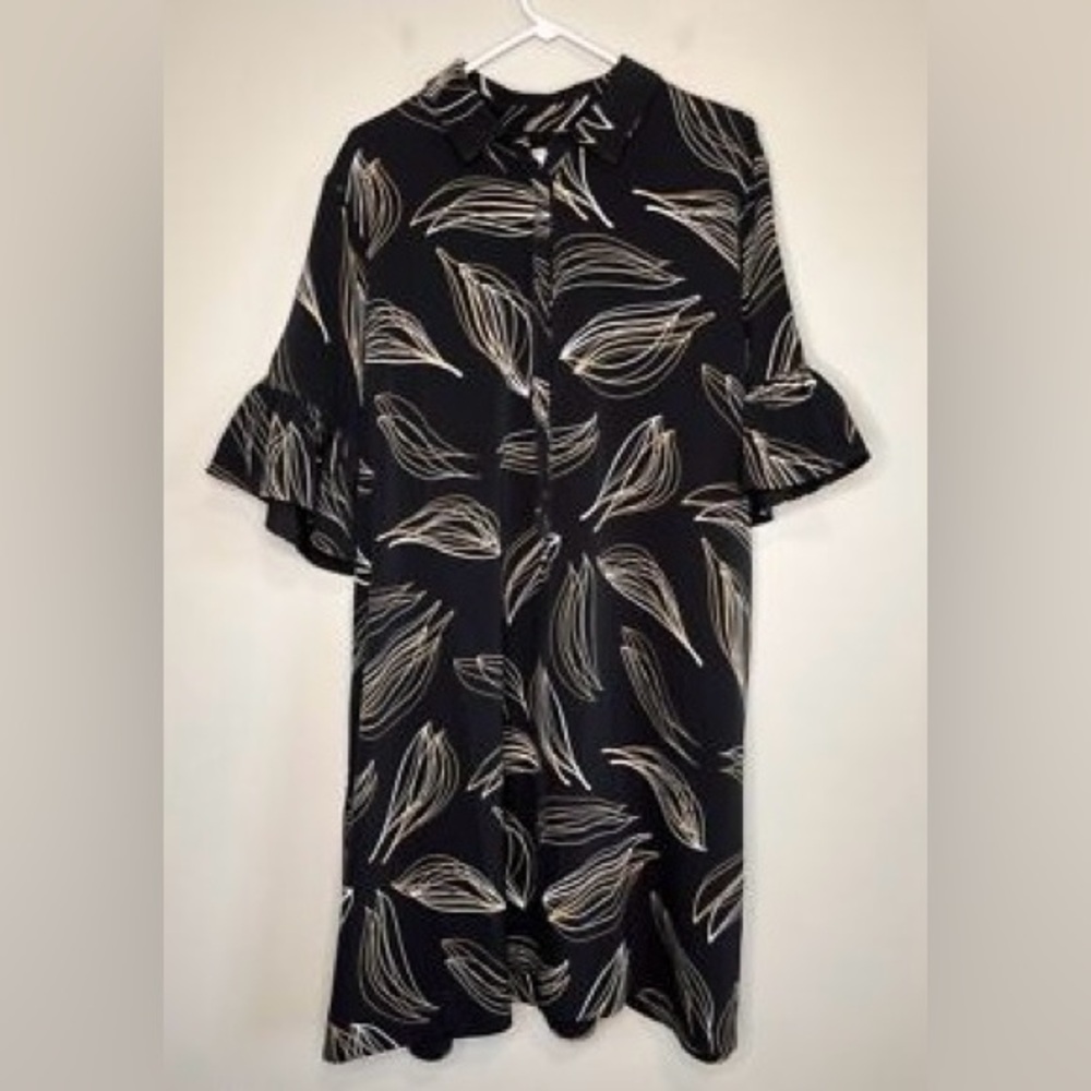 Chico’s TAhiti A-line 3/4 black print dress size 3 (14-16)
Worn once